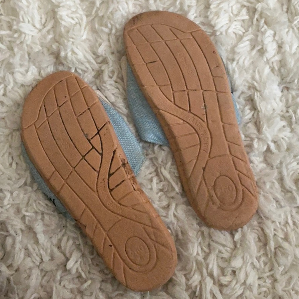Kitty Cat Slide Sandals - Picture 2 of 4